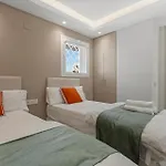 Beach Front Apartment With Pool